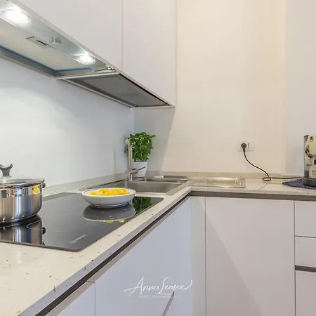 Stella Placidia Prestigious And Elegant Historic Center, Parking Apartment Ravenna